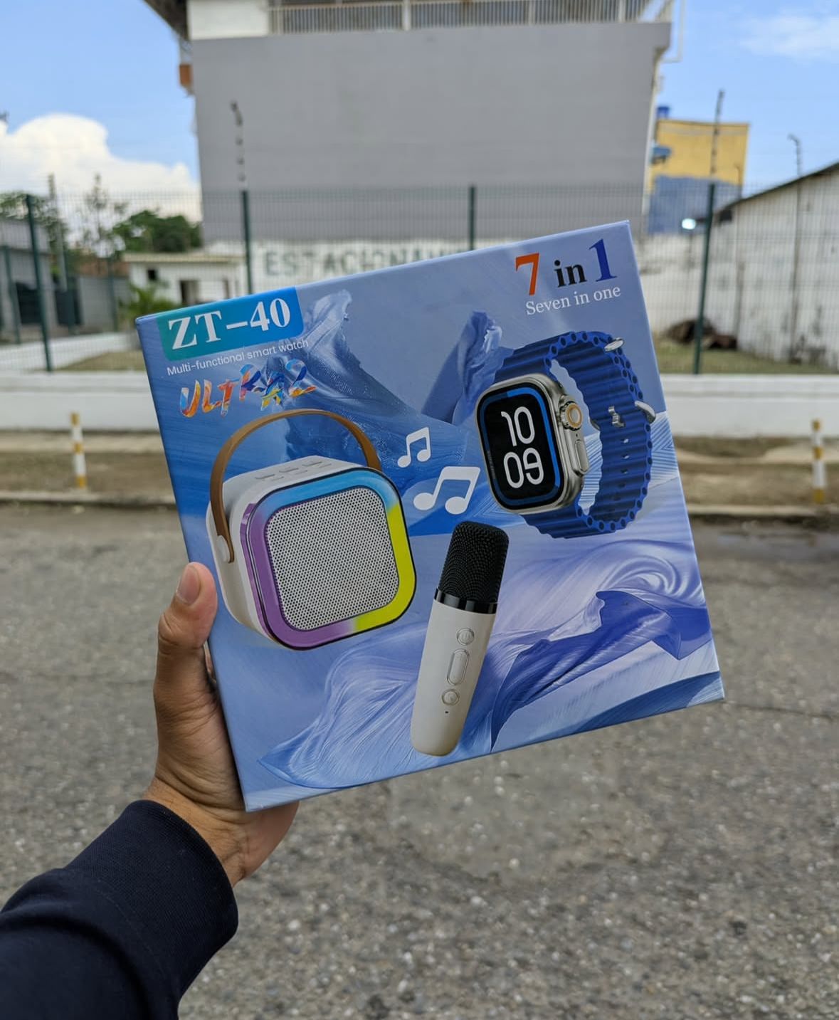 Smartwatch ZT40 7-in-1 With Mic and Speaker